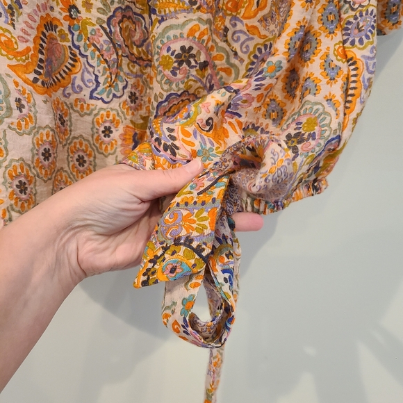 CeCe Paisley Print Tiered Gathered Sleeve Blouse - Picture 4 of 8